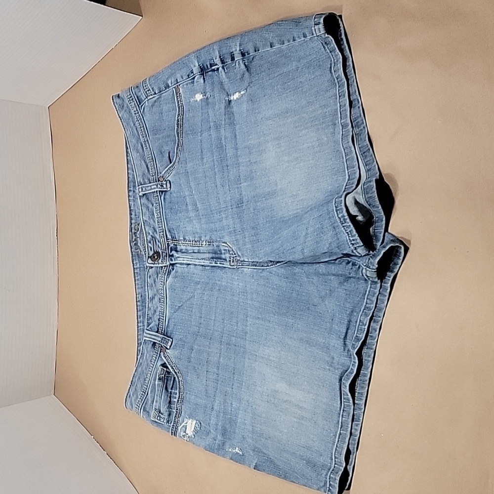 Apt. 9, Size 16 High Rise, Distressed Denim Shorts